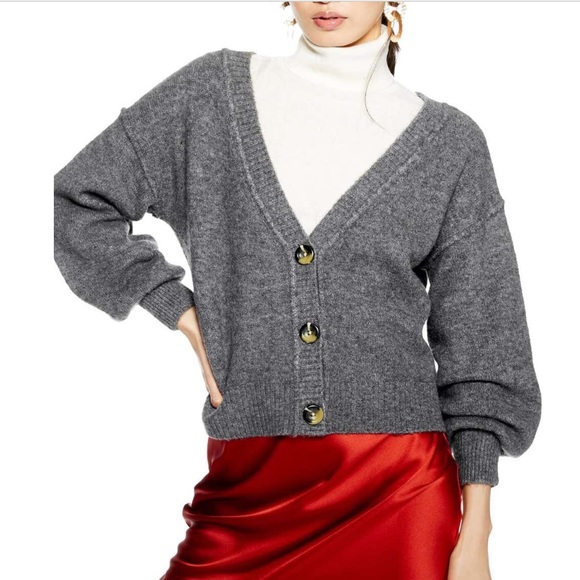 Topshop Sweaters - Topshop Horn Button Crop Cardigan 🎉HOST PICK🎉